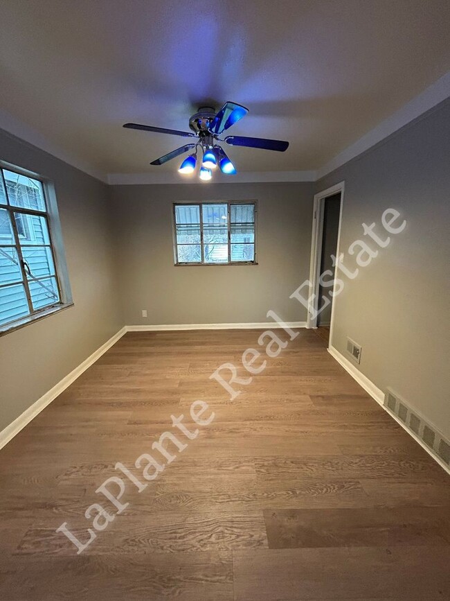 Photo - 1421 N Ravine Pkwy