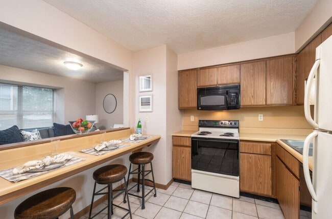 Photo - Settlement Apartments