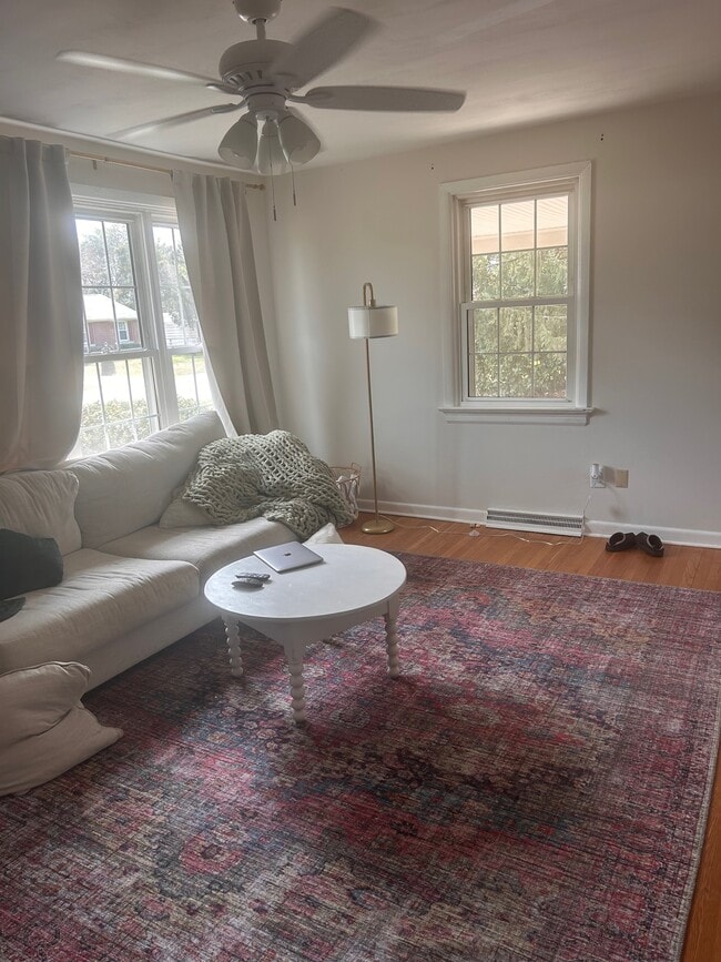 Photo - 7967 Meadow Dr