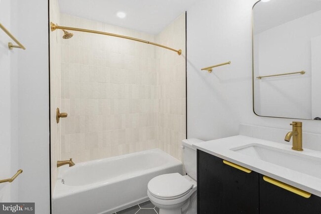 Photo - 1134 Pine St Unit 1