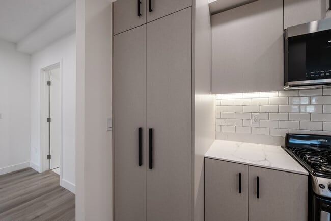 Photo - Hoover Square