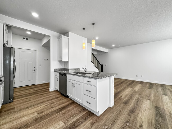Townhomes at Tanglefoot Crossing