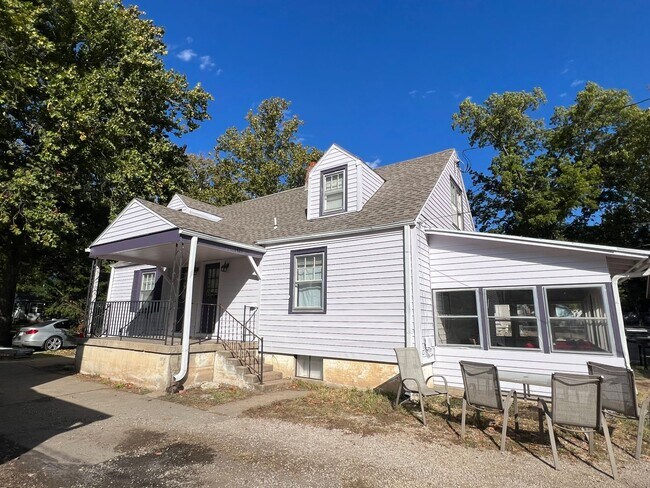 Photo - Steps from Kansas State University! Spacious 4-Bedroom Duplex