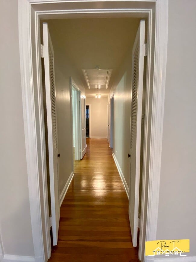 Photo - The home you want in Ardsley Park