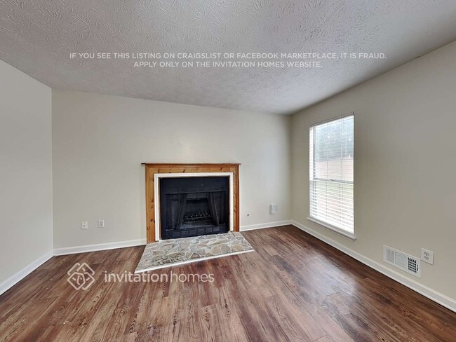 Photo - 1835 Red Rose Ln