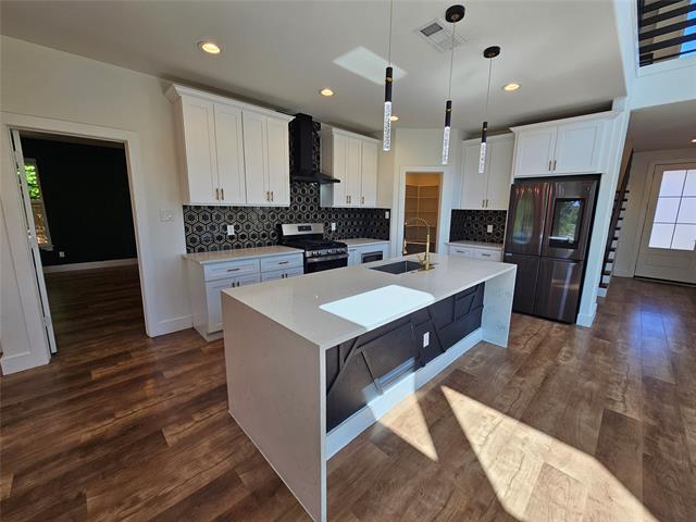 Photo - 2374 Southwood Dr