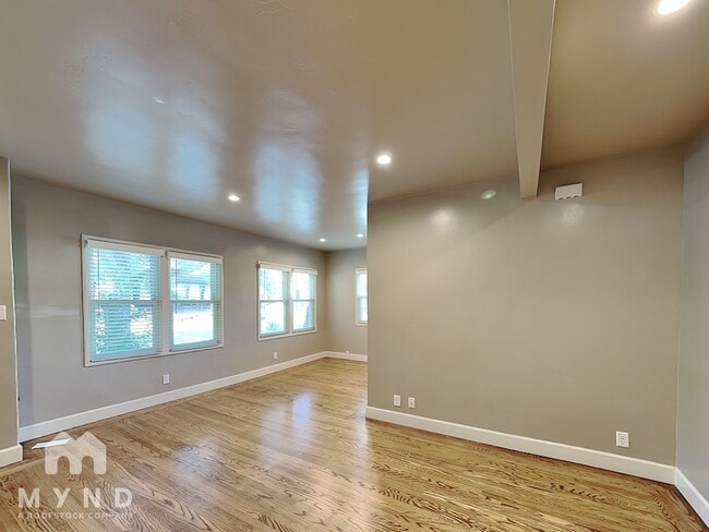 Photo - 2401 W St