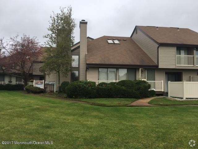 Building Photo - 0 Cotswold Cir Rental