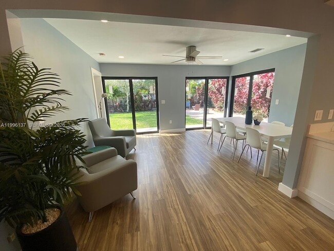 Photo - 234 Avalon Ave