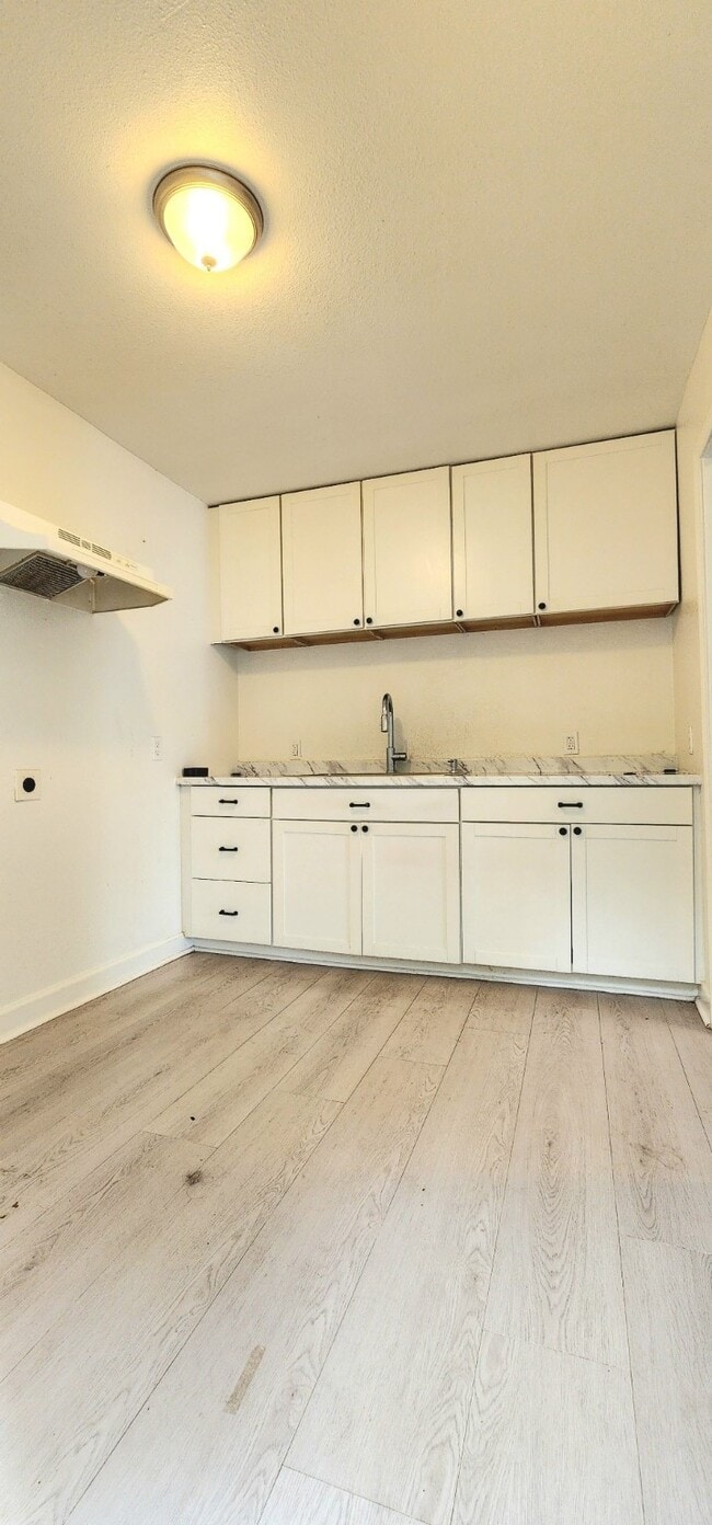 Photo - 6719 Narcissus St