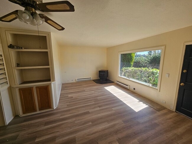 Photo - 3BR/2.5BA House Near Monroe Middle School & Grocery Stores