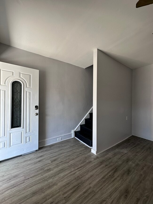 Photo - 2647 S 68th St