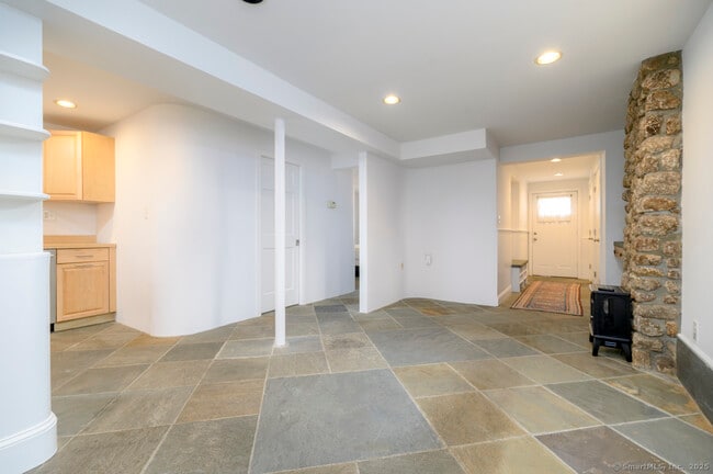 Photo - 231 Flax Hill Rd Unidad C