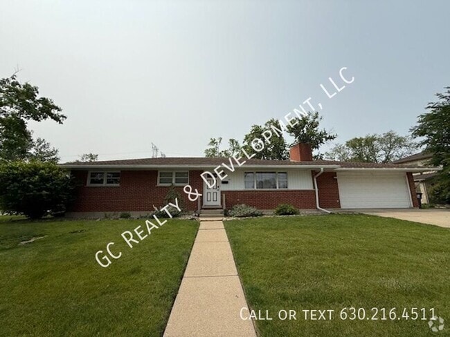 Building Photo - 381 W Millers Rd Rental