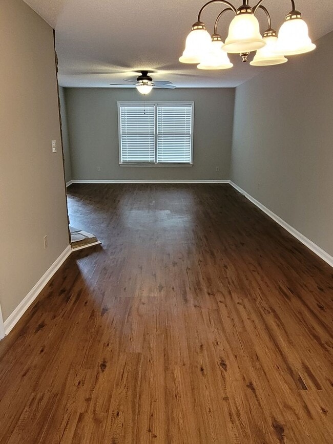 Photo - 3 BR Townhome in Creekside Village!