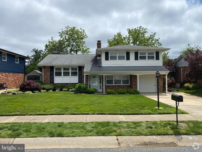 Building Photo - 2721 Burnley Rd Rental