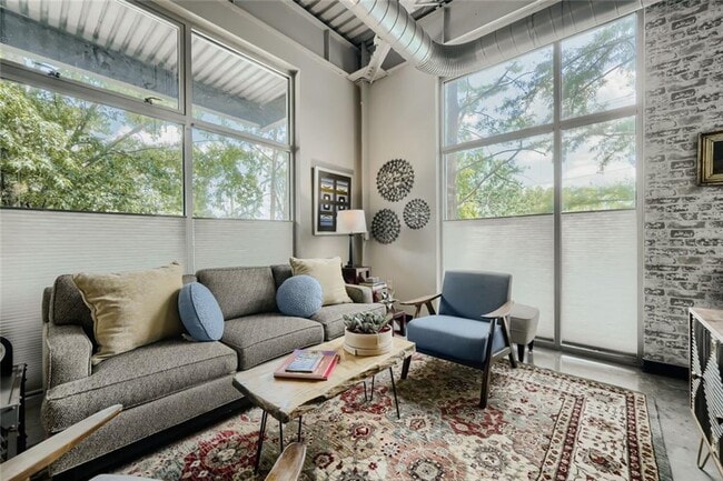Photo - 5200 Peachtree Rd Unit 3208