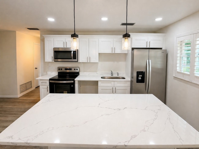 Photo - 28 Lake Vista Trl Unit 205