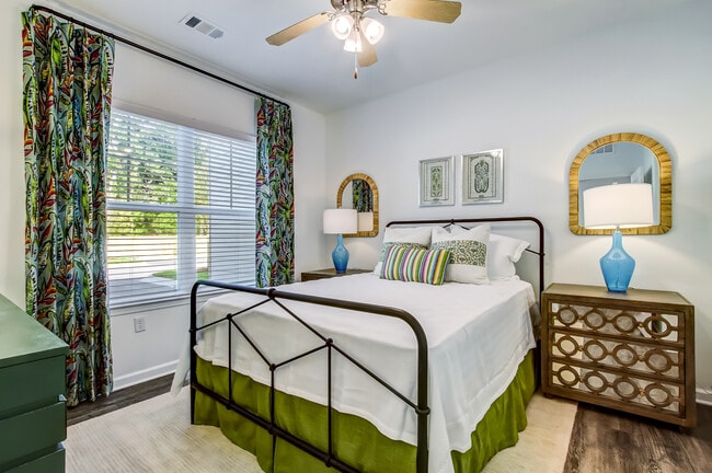 Photo - Exchange Orange Park