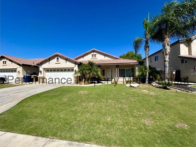 Building Photo - Stunning 4 Bed/2 Bath NW Bakersfield Home ...