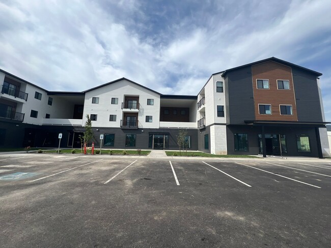 The Lucille - The Lucille Apartments