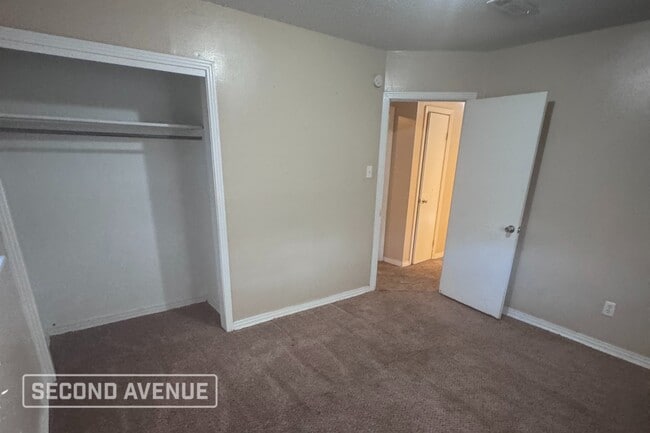 Photo - 10 Compass Point St