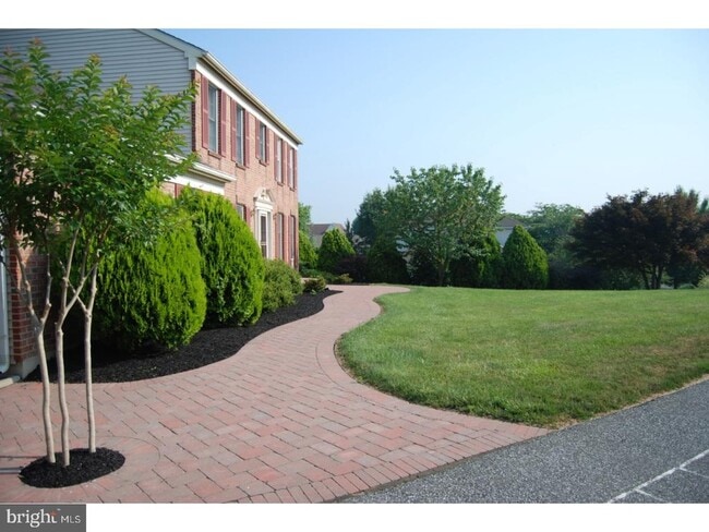 Photo - 5 Fox Chase Ln