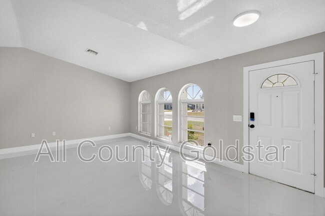 Photo - 18662 Arapahoe Cir