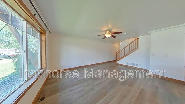 Photo - 5471 Glenellen Dr Unit #4