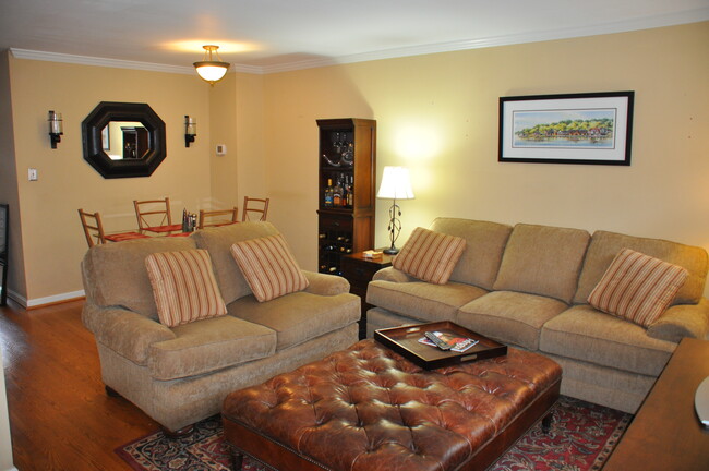 Comedor/Sala de estar - antiguo - 1181 N Vernon St Casa Adosada