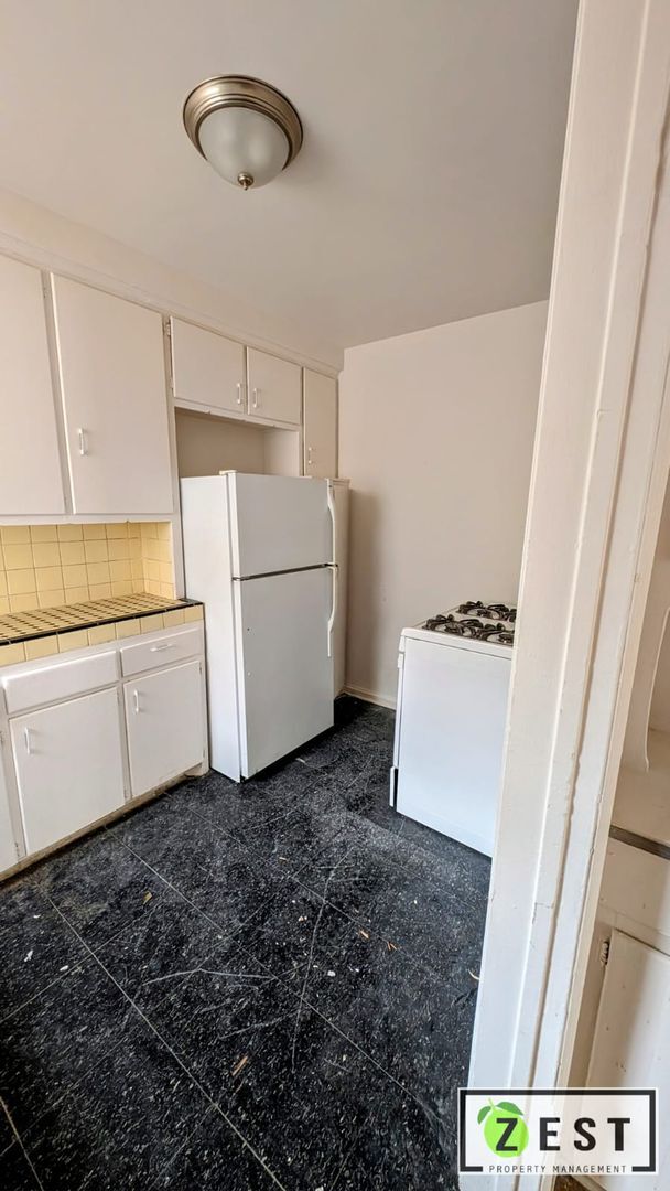 Photo - 13600 La Salle Blvd Unit 13620 La Salle Blvd  101