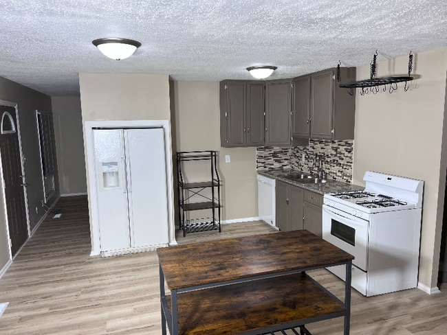 Photo - 2446 Quail Dr