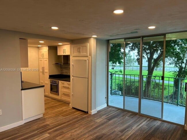 Photo - 9320 Fontainebleau Blvd Unit 214