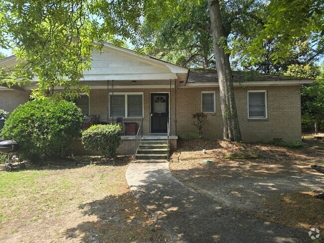 Building Photo - Spacious 2 Bedroom Duplex!!! Rental
