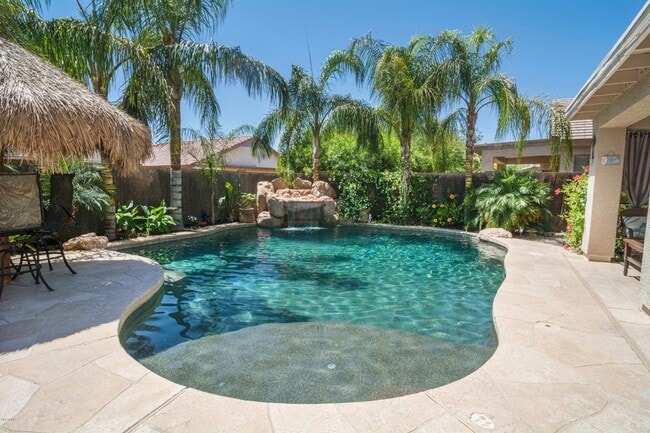 16833 W Bradford Way