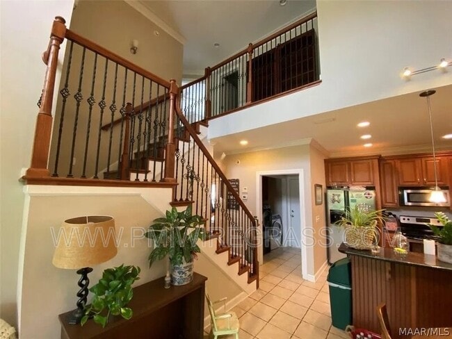 Photo - 225 Charleston Dr