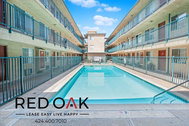 Photo - 7947 Reseda Blvd Unidad 72