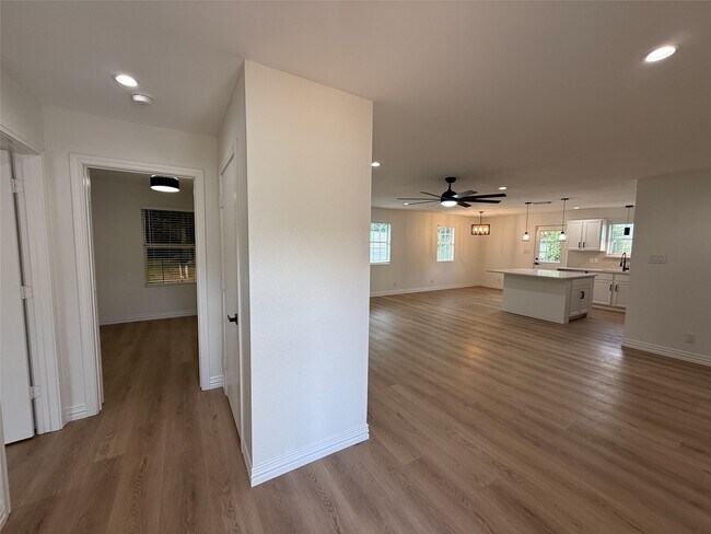 Photo - 24010 Perkins Rd