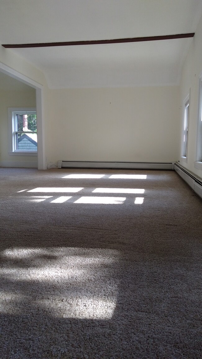 Building Photo - 420 Linwood Ave Unit #5 - Utilities Incl. Rental
