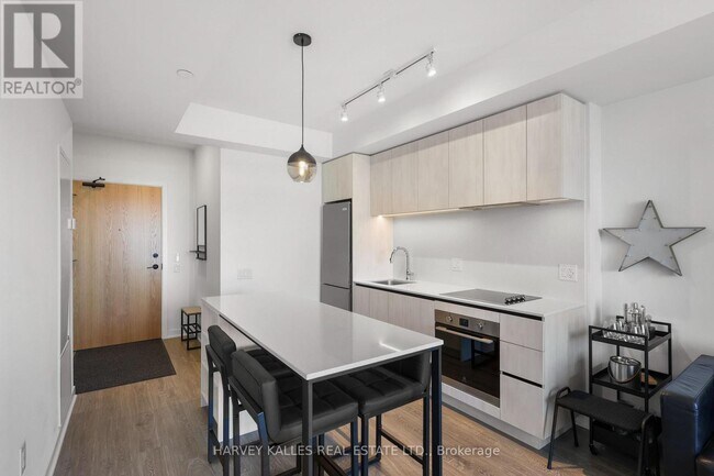 Photo - 2495 Eglinton Ave W Unit 609