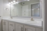 2BR, 2BA - 1129SF