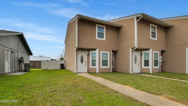 2518 Johnson Dr