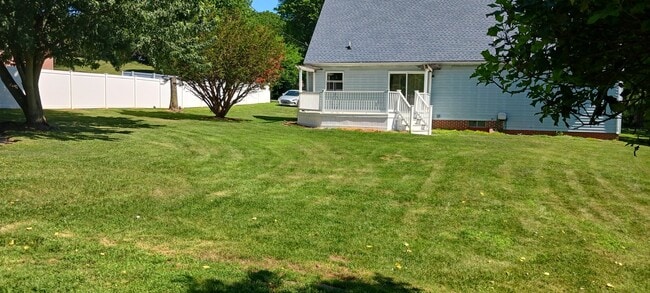 Photo - 40 Linoak Rd