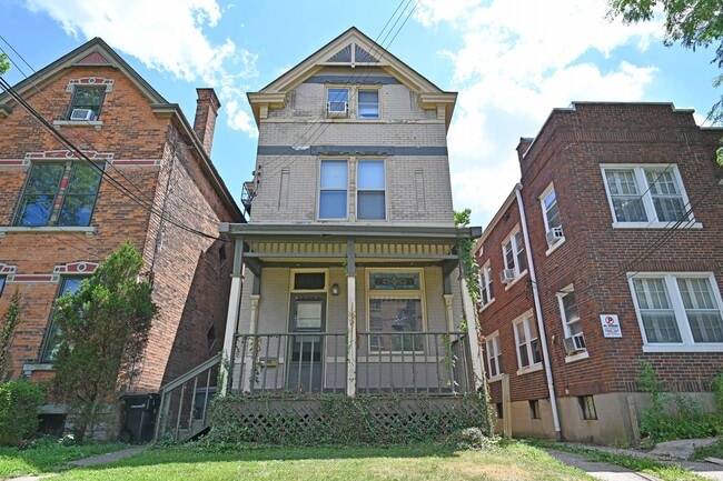 Photo - 475 Riddle Rd Unit 2B