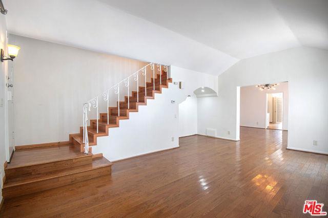 Photo - 6140 W 6th St