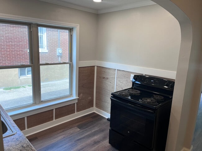 4704 S 3rd St Unidad 1 (Ground floor)