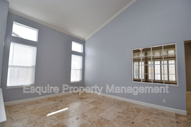 Photo - 1763 Alta Vista Pl