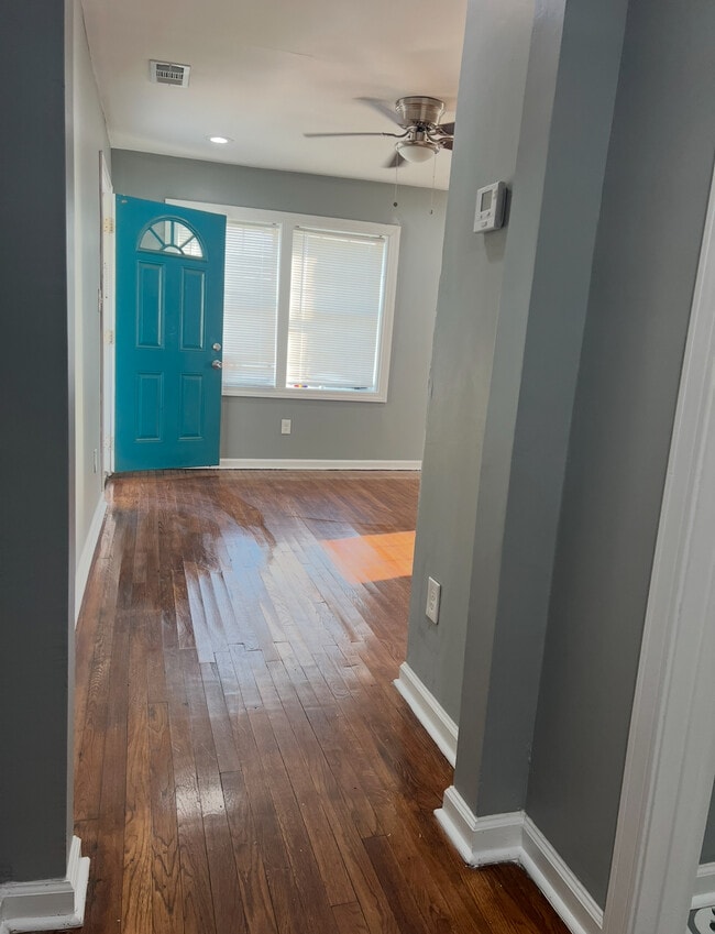 Photo - 3148 Highland Park Pl