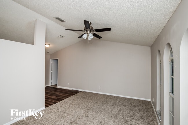 Photo - 946 Black Coral Ave NW