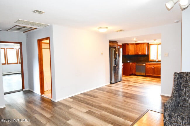 Photo - 1111 River Ave